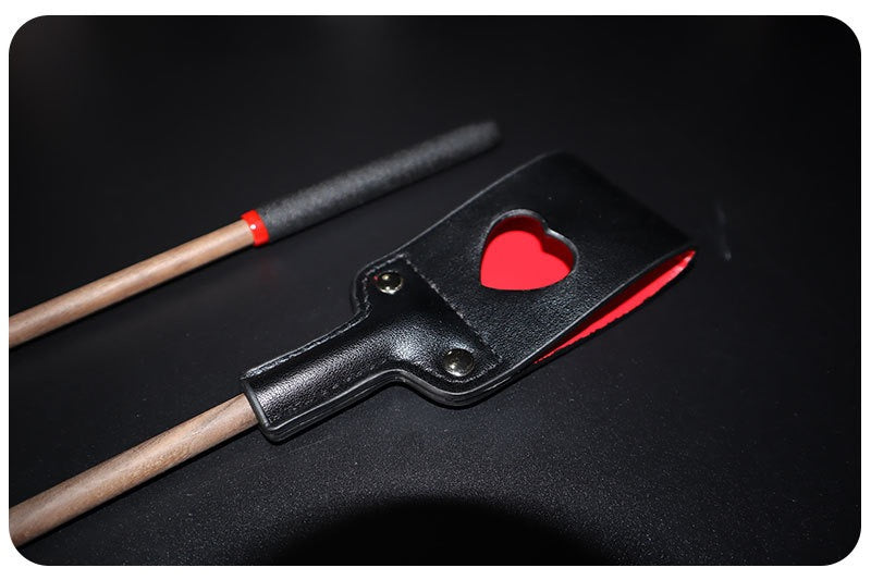 SHUYU Walnut Wood Paddles — Cat Paw & Heart — product view 0600